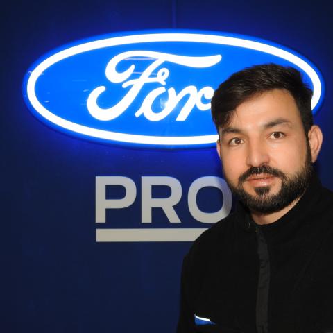 Mitarbeiter Rahim Mogholzadah